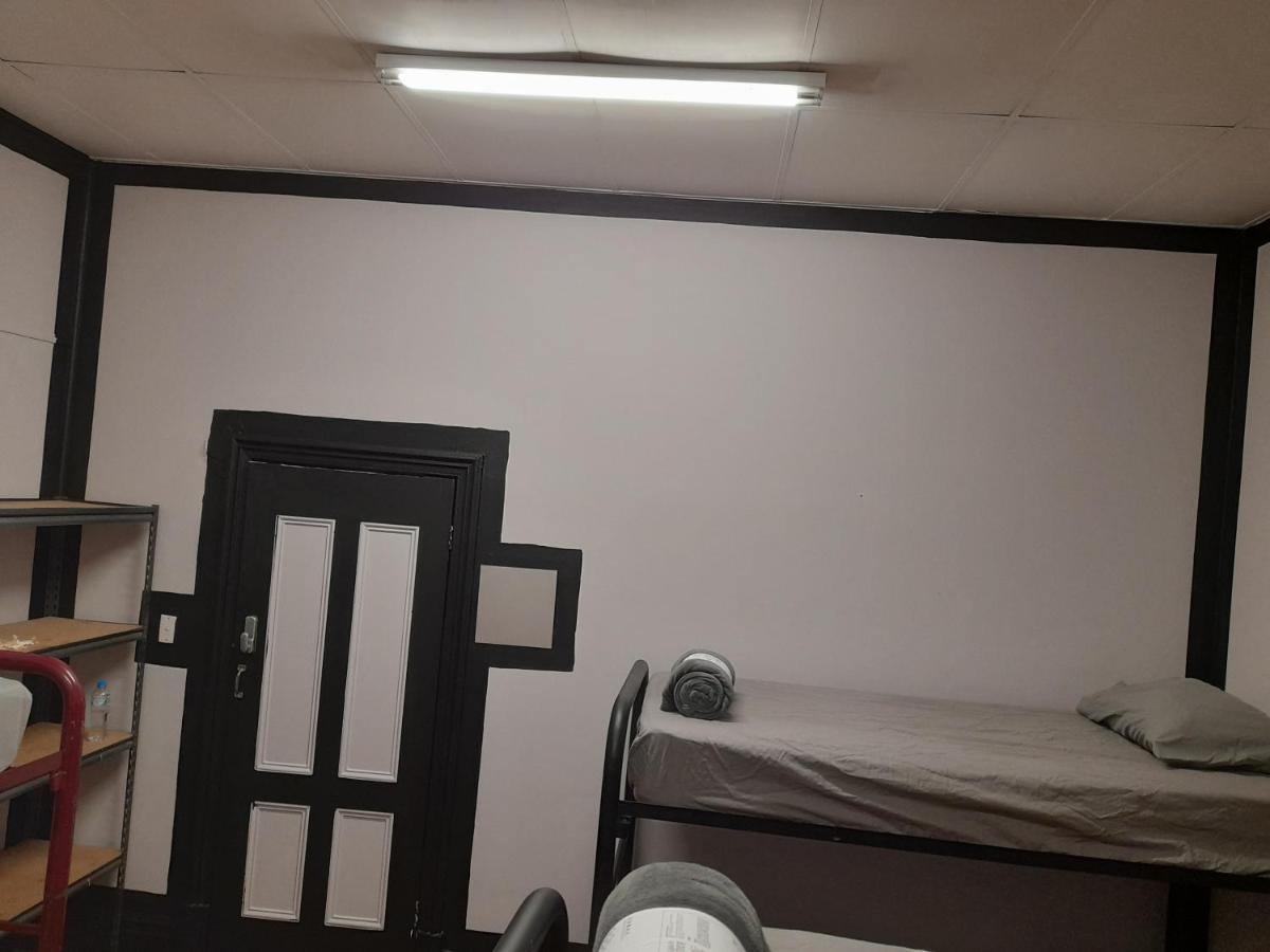 Ozi Inn Backpackers - Perth - Экстерьер фото