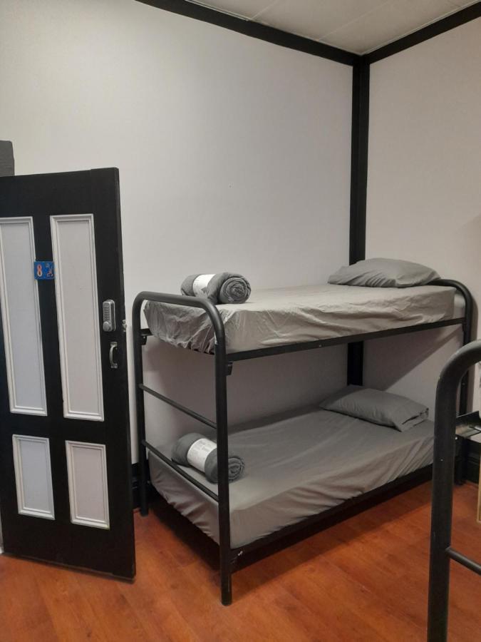 Ozi Inn Backpackers - Perth - Экстерьер фото